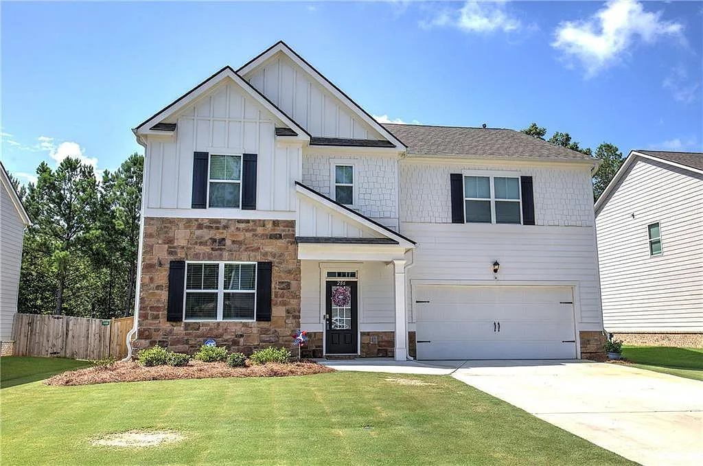 5 bed, 3.0 bath, 2912 sqft, $3,400 — Photo 1
