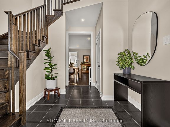 4th image of 226 Midland Pl