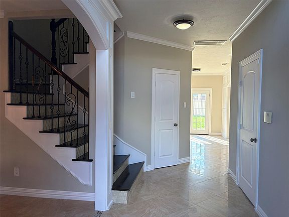 5th image of 2807 Orchid Tree Ln