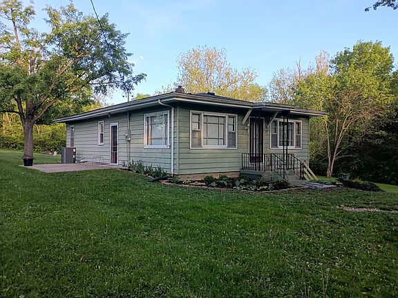 2nd image of 2580 Forest Crest Rd