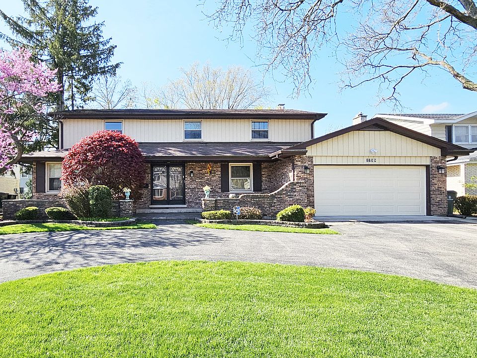 1st image of 2739 Karen Ln