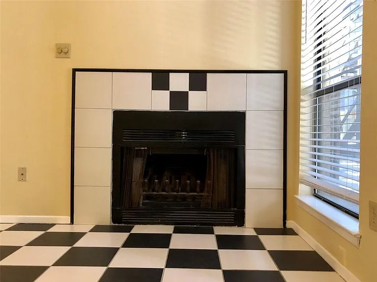 806 W 24th St #107 — Photo 3