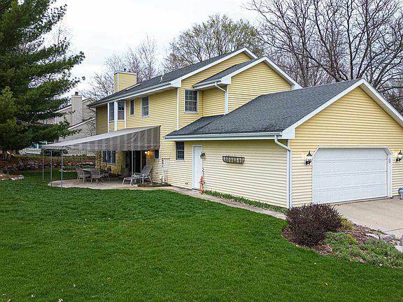 5th image of 605 Cambridge Dr