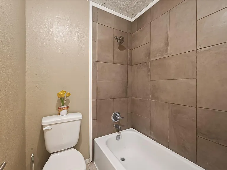 1500 Bay Area Blvd #208 — Photo 19