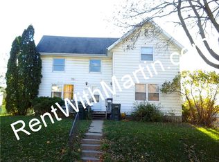 1004 Randoplh St, Waterloo, IA 50702