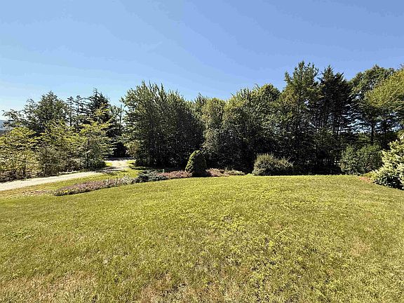3rd image of 81 Hall Farm Road
