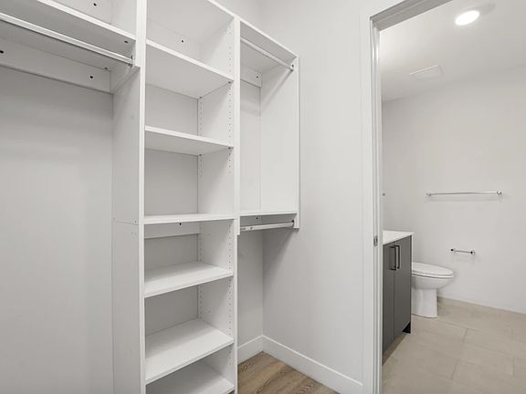 4th image of 630 N May St #Bd2
