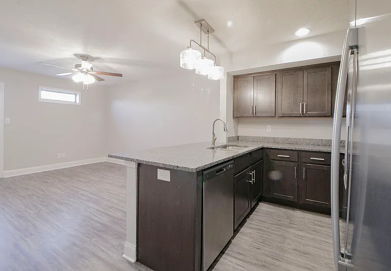 1000-103 Henry Place Blvd — Photo 5