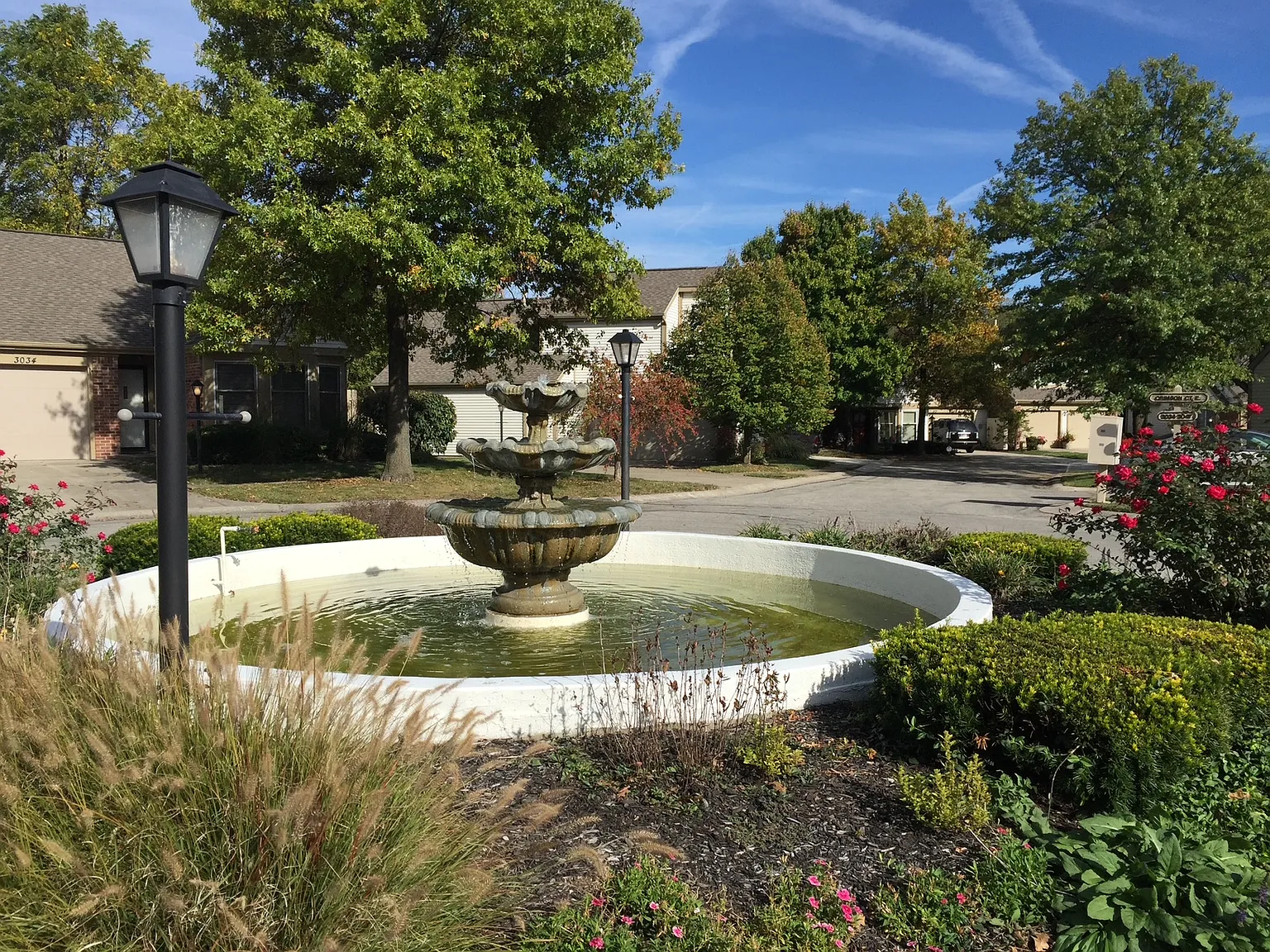3 bed, 1124 sqft, $2,000 — Photo 3