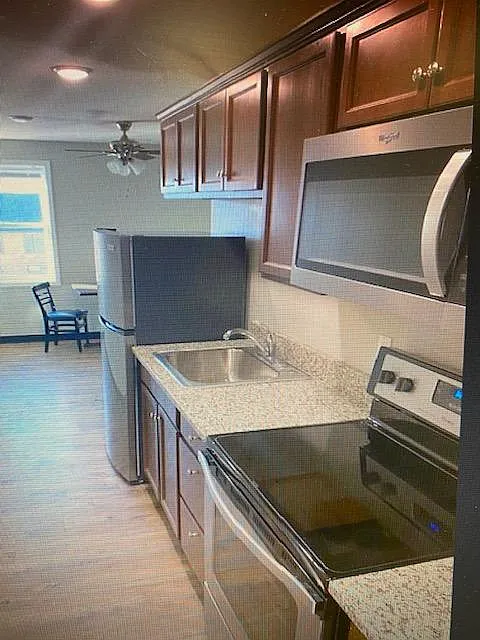 Building Photo - 902 N Rolla St #207