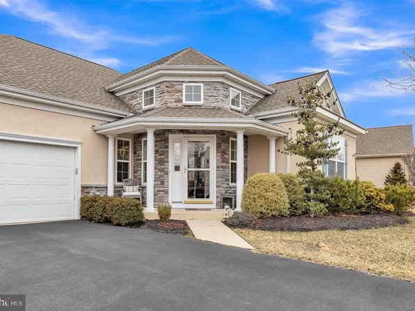 3 Pensacola Pl, Barnegat, NJ 08005