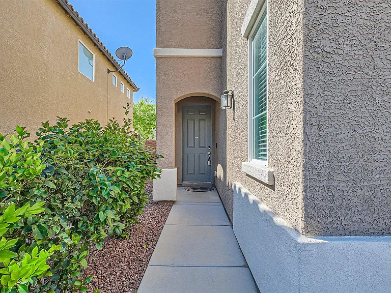 10643 Forum Peak Ln — Photo 2