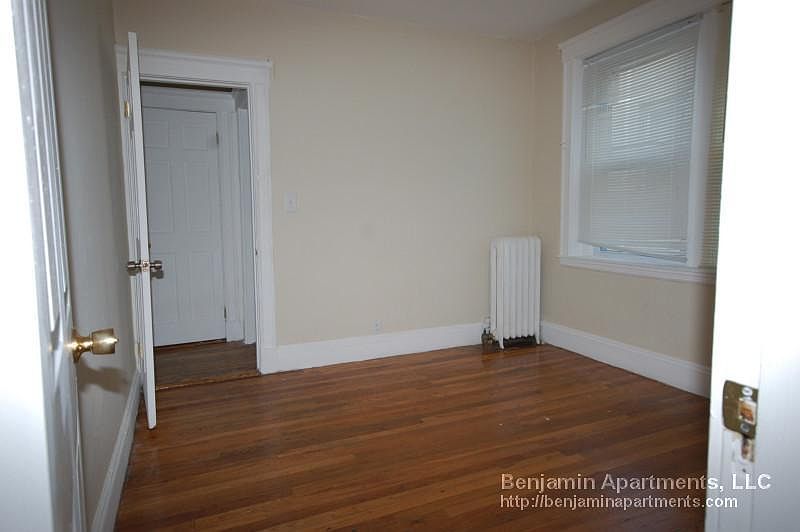 2nd image of 244 Kelton St APT 9C