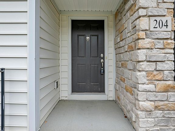 5th image of 204 Sandrala Dr #32
