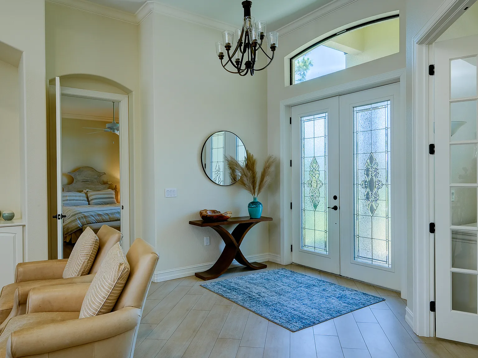3 bed, 2272 sqft, $6,900 — Photo 4