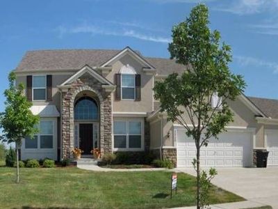 23720 W 93rd Ter, Lenexa, KS, 66227