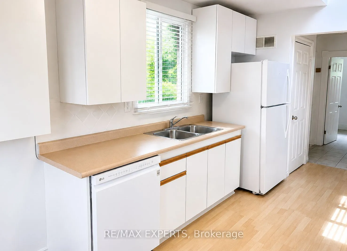 2 bed, $2,099 — Photo 4