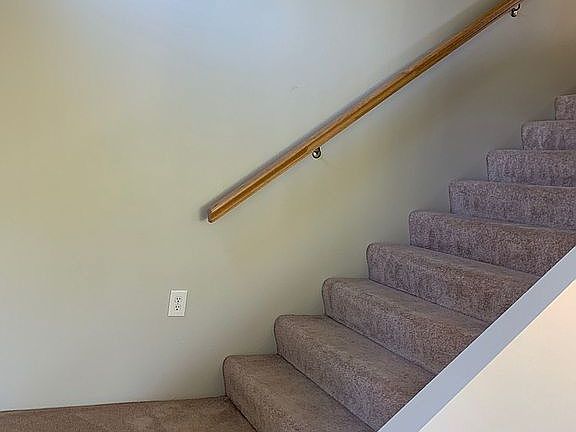 5th image of 399 Layla Ct