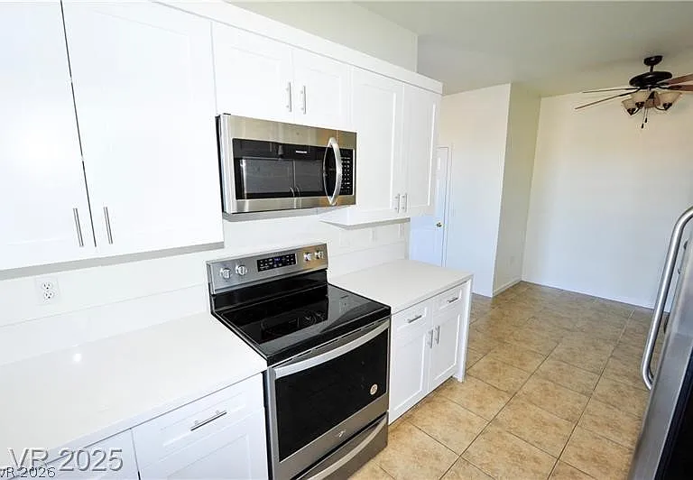 231 W Horizon Ridge Pkwy #1113 — Photo 15