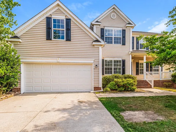 3608 Serendipity Dr, Raleigh, NC 27616
