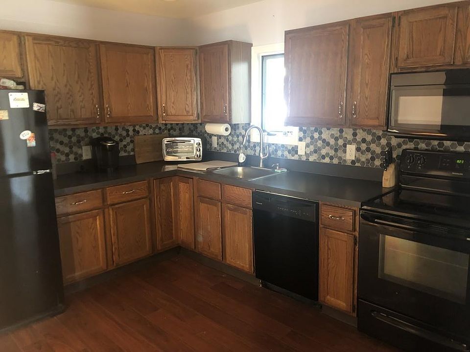 4 Jackson St, Taunton, MA 02780 Zillow