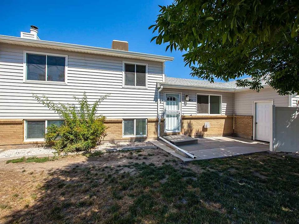 1st image of 485 1/2 Fruitwood Dr
