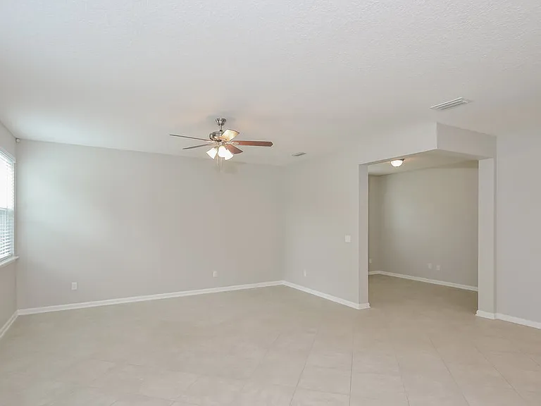 7046 Crispin Cove Dr — Photo 8