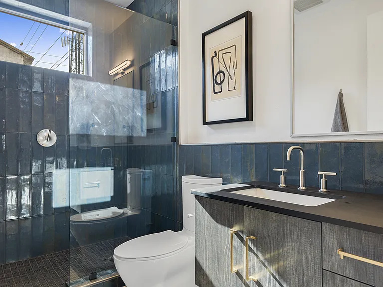 510 All Saints St #101 — Photo 9