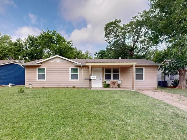 823 Collin Dr, Euless, TX 76039