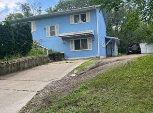 312 W Cherry Ave, Fergus Falls, MN 56537