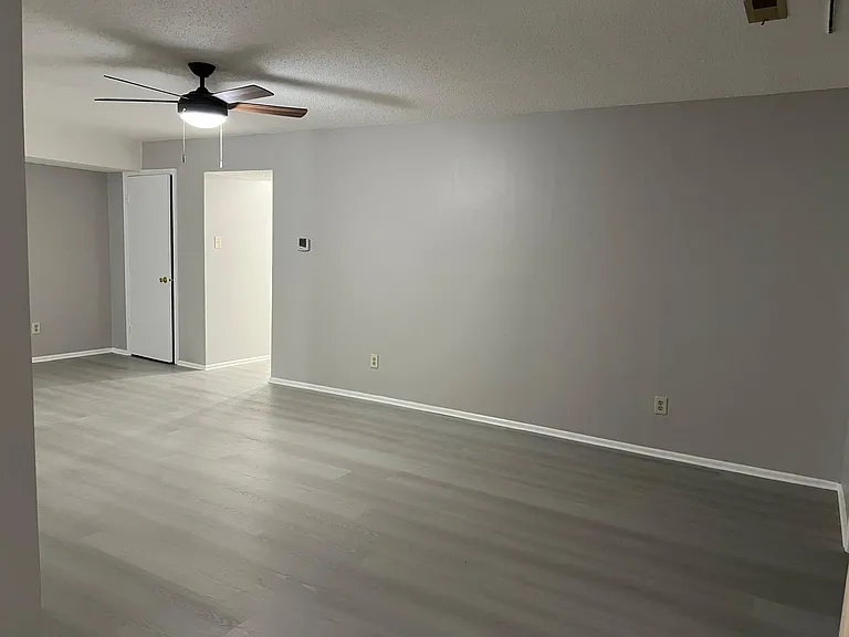 805 Edison Glen Ter — Photo 5