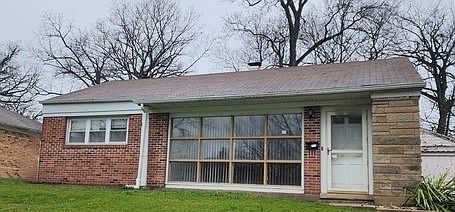 1st image of 310 Oakwood St