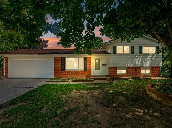 1115 Clark Dr, Ypsilanti, MI 48198