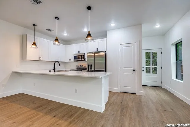 531 Essex St #202 — Photo 2
