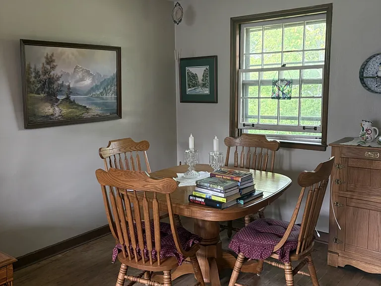 5603 Badger Ct — Photo 2