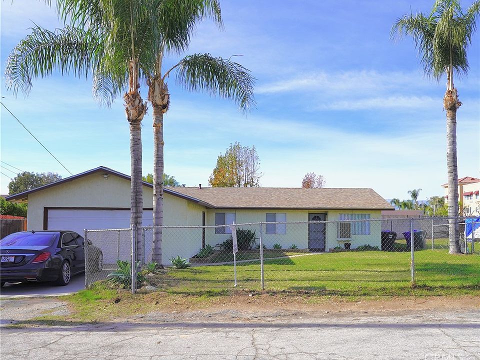 1st image of 2142 Pepper Dr