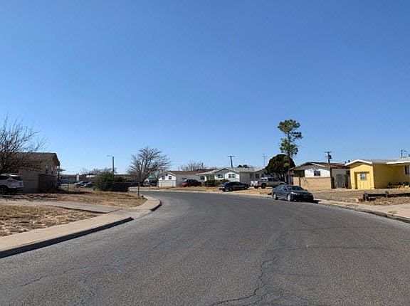 4th image of 3820 Walnut Ave