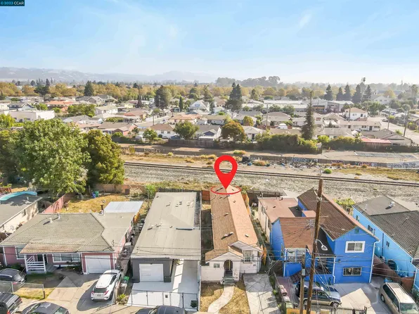 414 Douglas Ave, Oakland, CA 94603