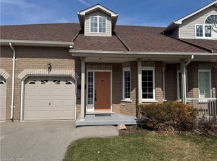 213 Nash Rd S #16, Hamilton, ON L8K6S2