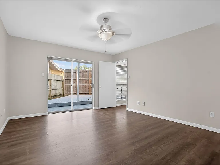 88 Lakeview Vlg — Photo 30