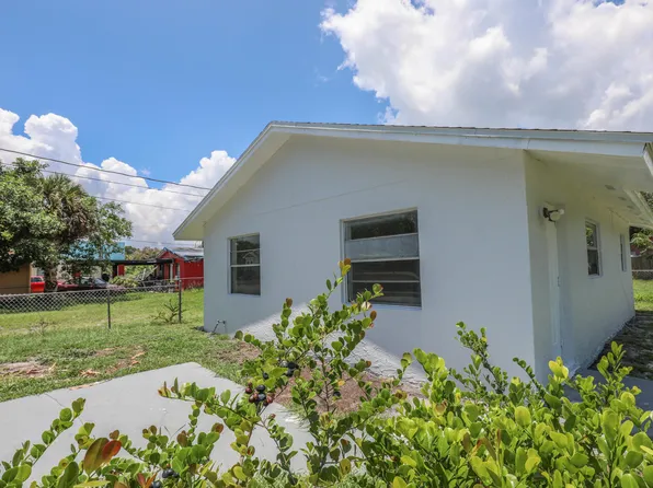 517 Douglas Court, Fort Pierce, FL 34950