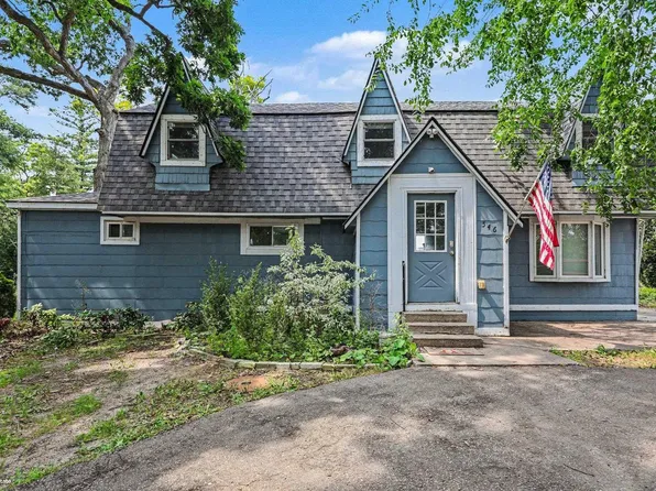 546 Bellevue Ave, Lake Orion, MI 48362