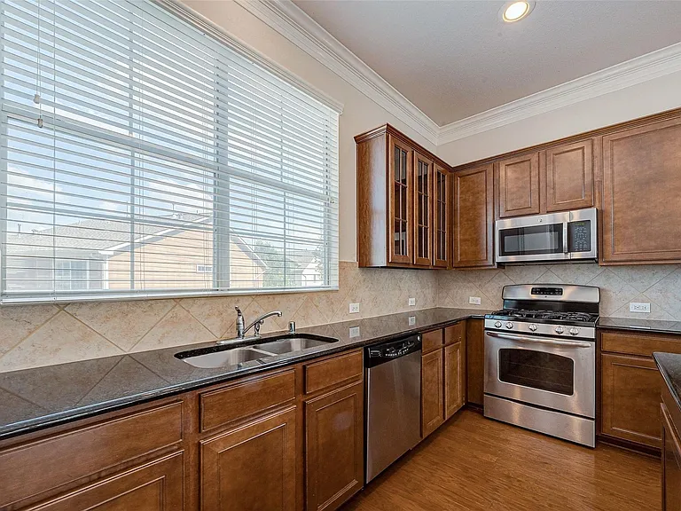 3302 Clearview Cir — Photo 19