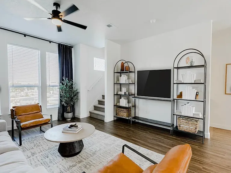 549 E Ventura St #3401 — Photo 13