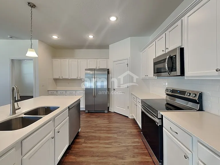 971 Summer Stone Loop — Photo 3