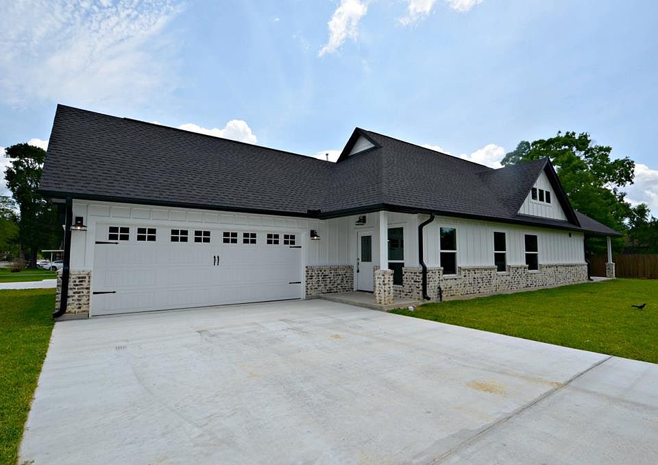 1st image of 2219 Avenue D