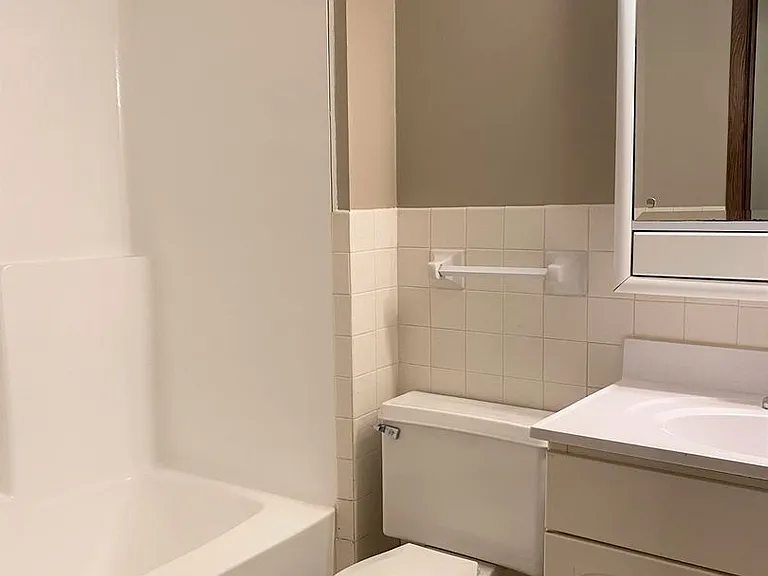 Garden Oaks Apartments — Photo 91