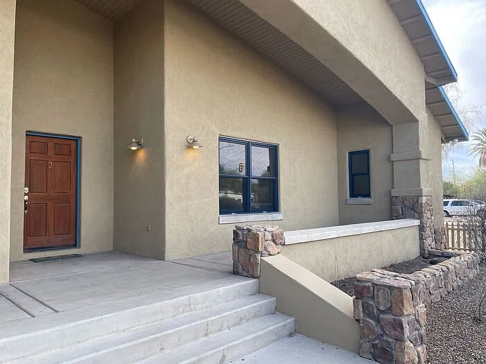 3 bed, 3.0 bath, 1600 sqft, $1,895 — Photo 3