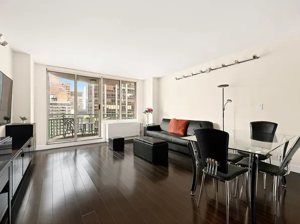 145 E 48th St APT 28G, New York, NY 10017