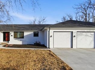 4210 Prairie Rd, Fremont, NE 68025